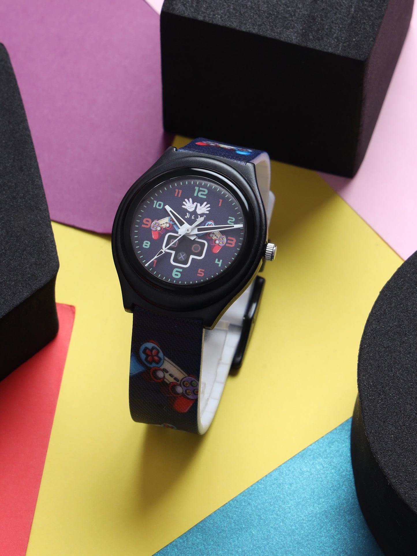 Kids’ Black Dial Analog Watch with Gaming Print Silicone Strap and Black Case - JJ202